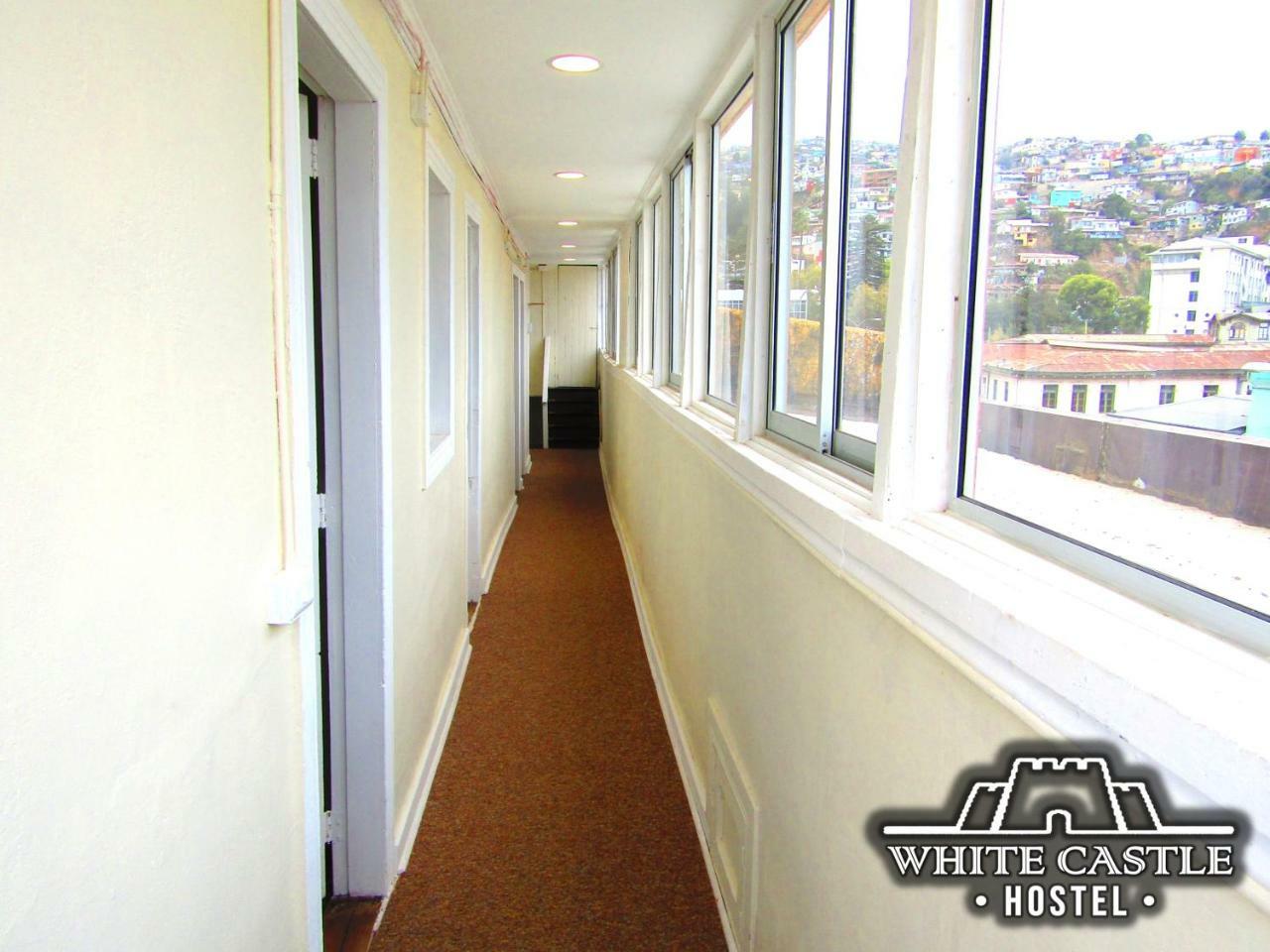 White Castle Hostel Вальпараїсо Екстер'єр фото